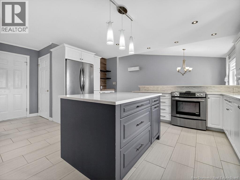 368 Gaspe Street - 12