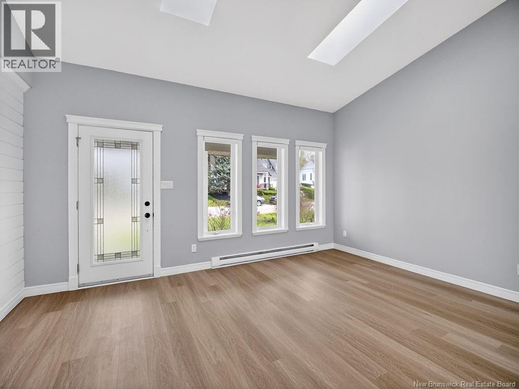 368 Gaspe Street - 6