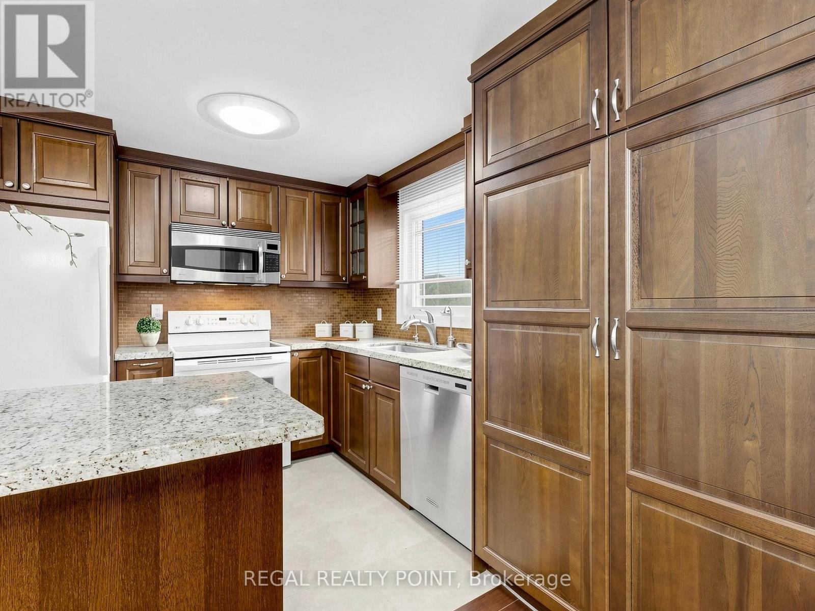 116 LOGANBERRY CRESCENT - 13
