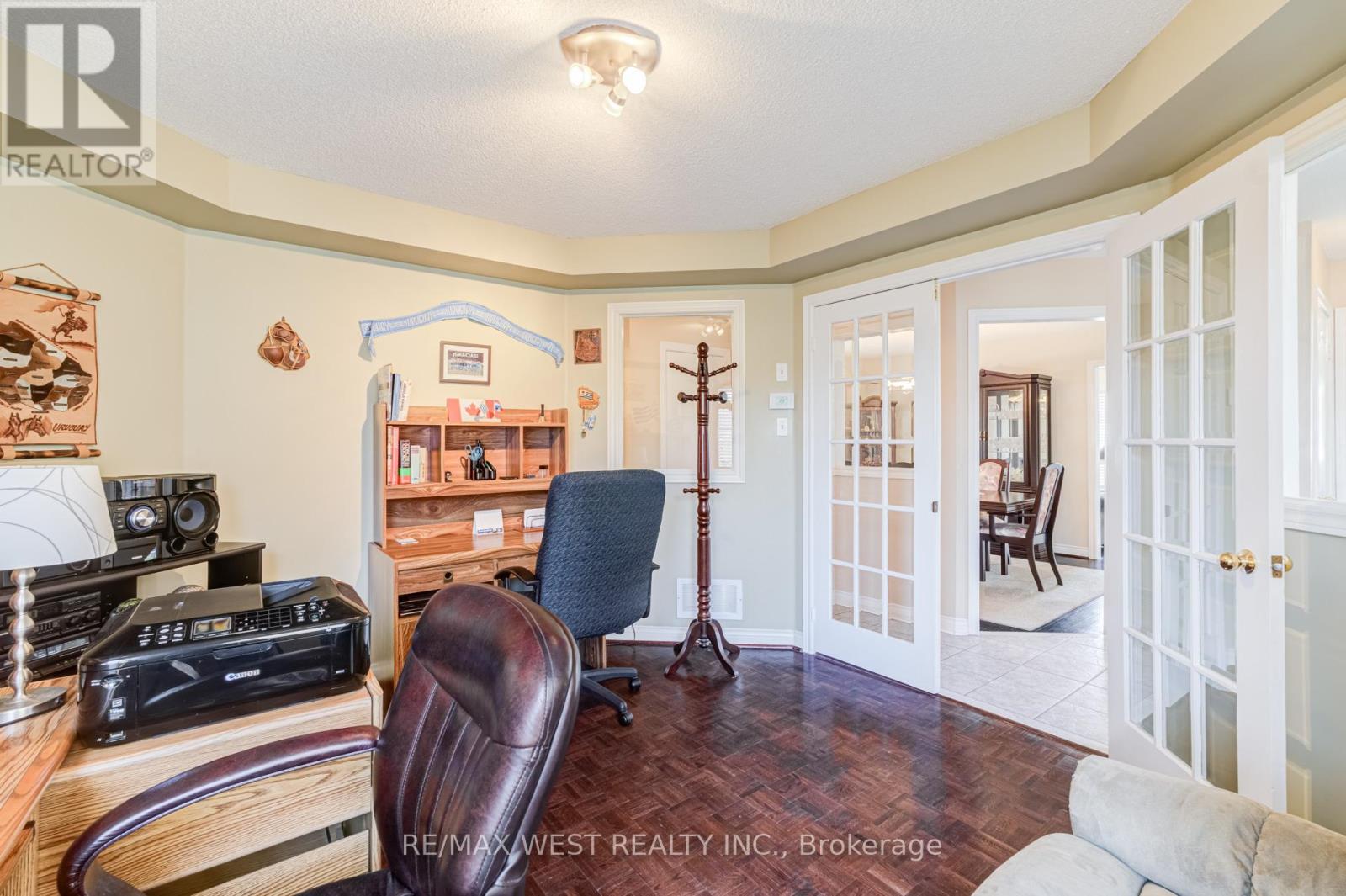 55 PAVIN CRESCENT - 7