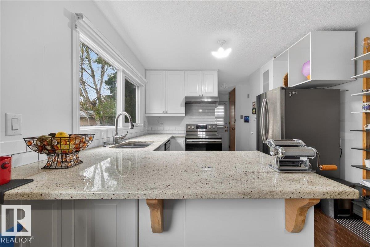 4124 121 ST NW - 18
