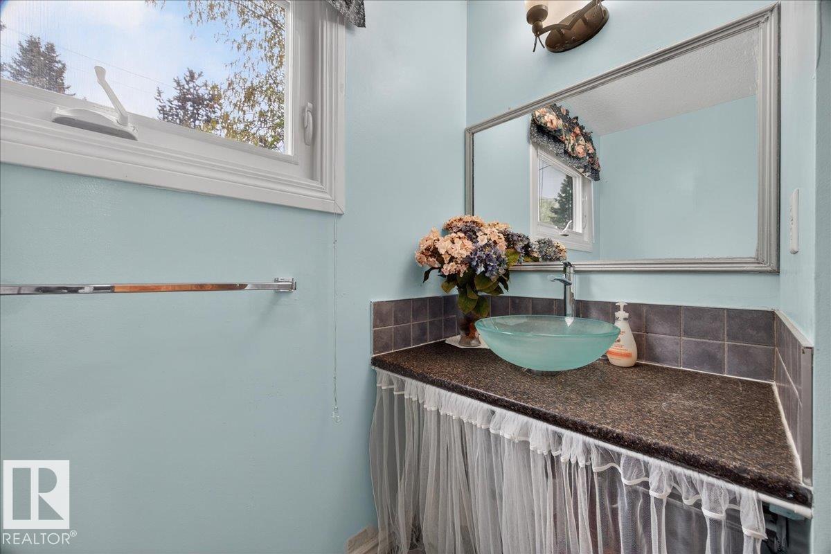 4124 121 ST NW - 24