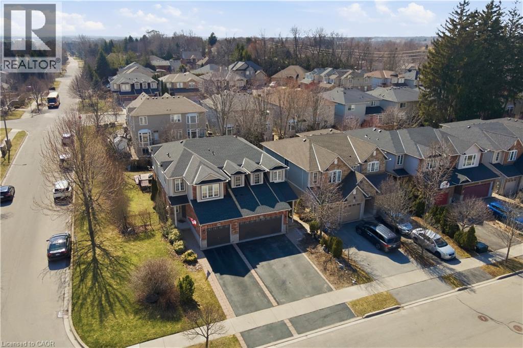 52 SUNNYCROFT Court - 34