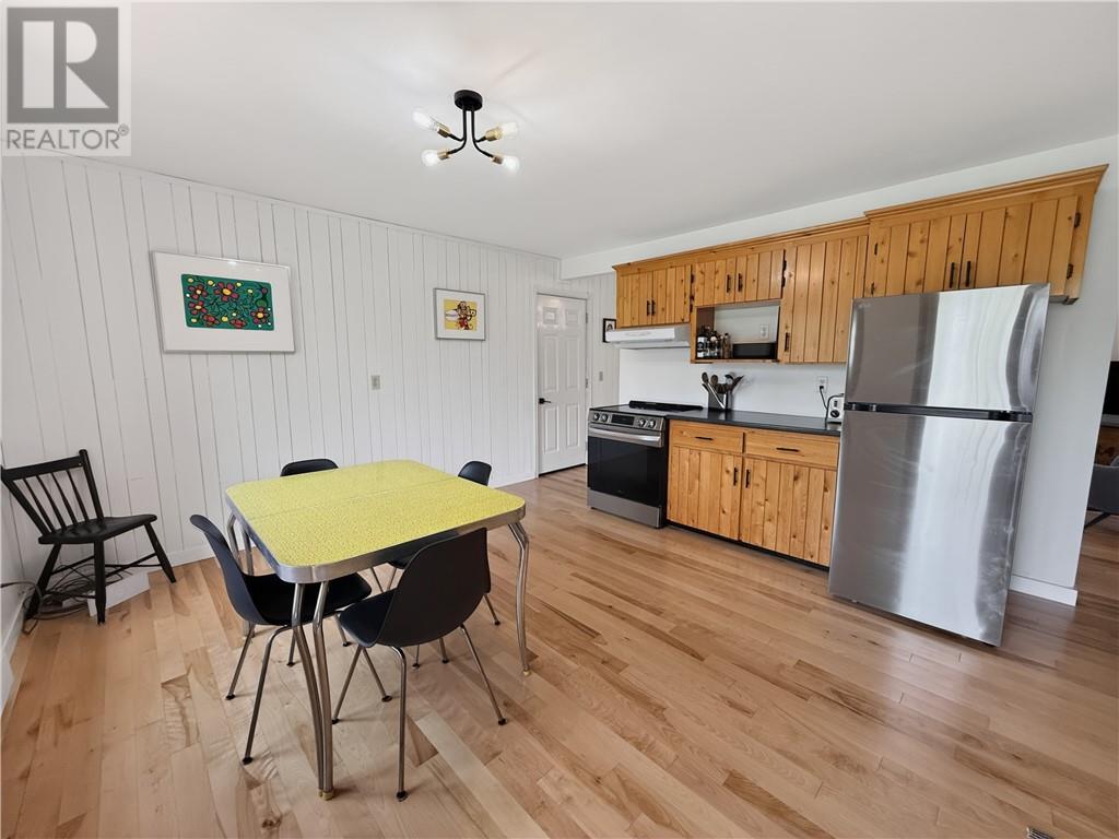 76 Lilly Crescent - 13