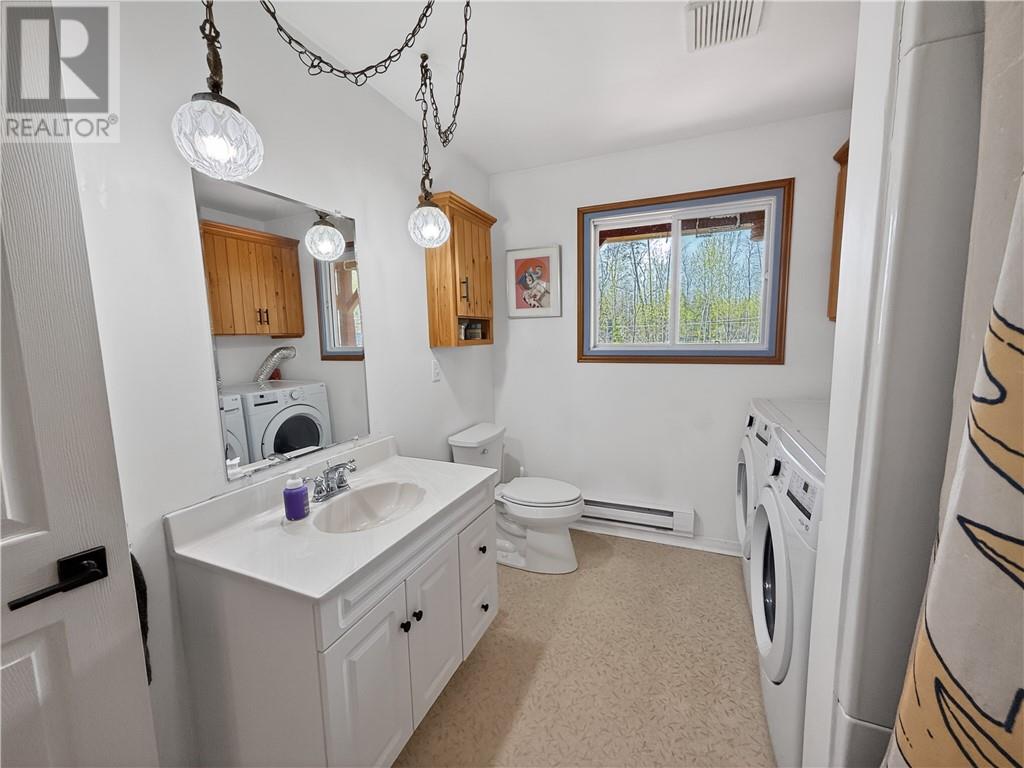 76 Lilly Crescent - 28