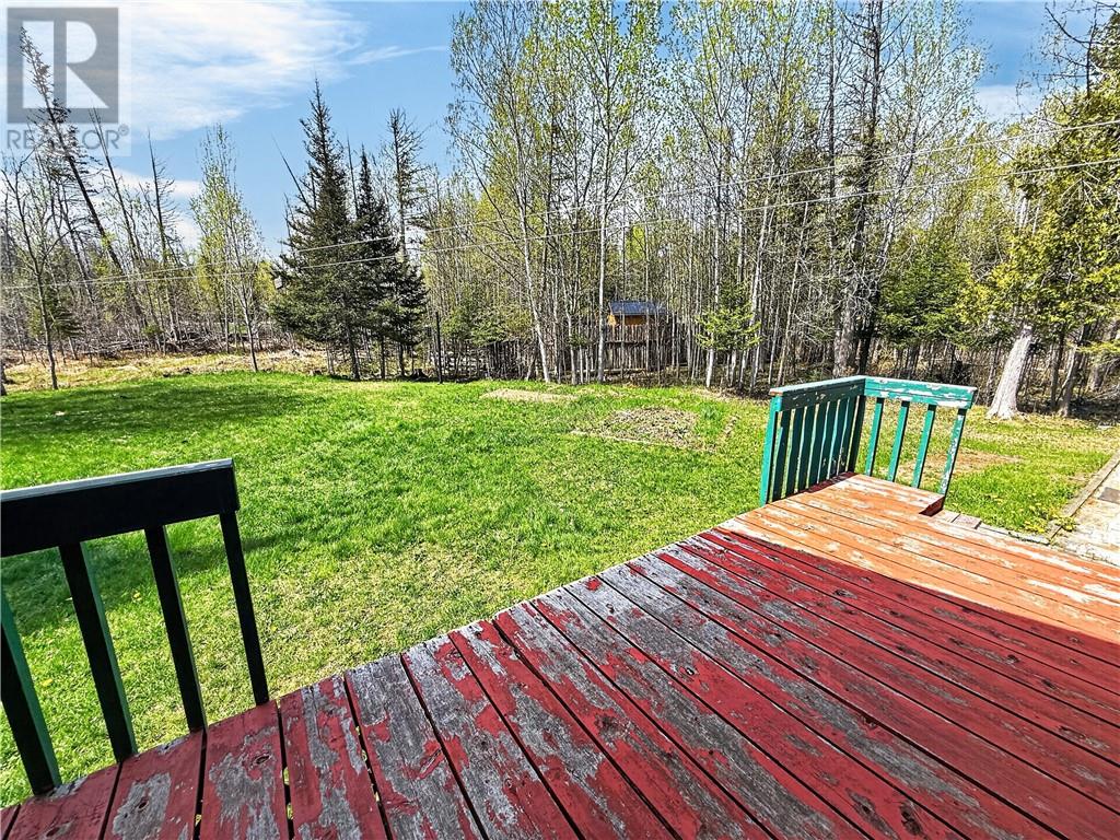 76 Lilly Crescent - 36