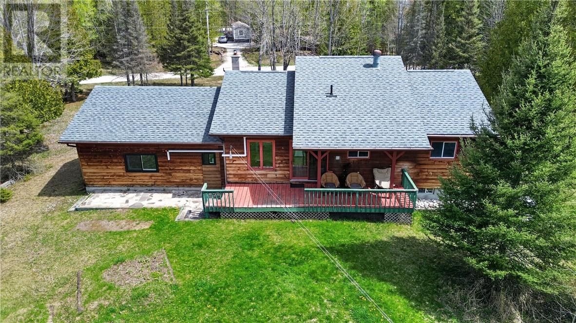76 Lilly Crescent - 45