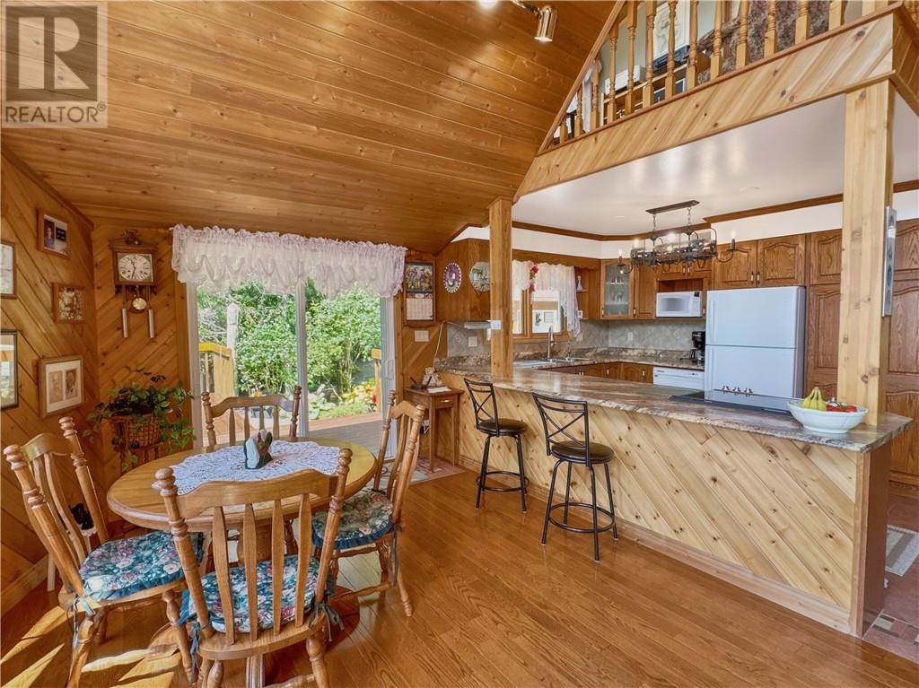 595 Lakeshore Road S, Tehkummah, Manitoulin Island, Ontario, P0P2C0 — Photo 46