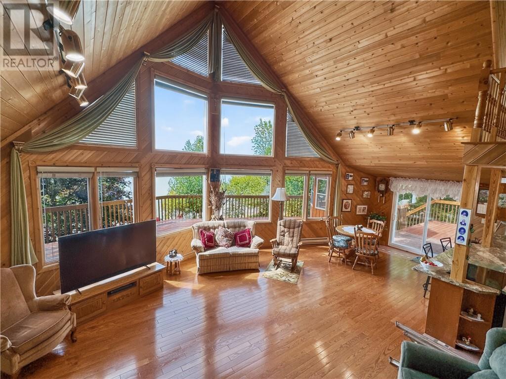 595 Lakeshore Road S, Tehkummah, Manitoulin Island, Ontario, P0P2C0 — Photo 40