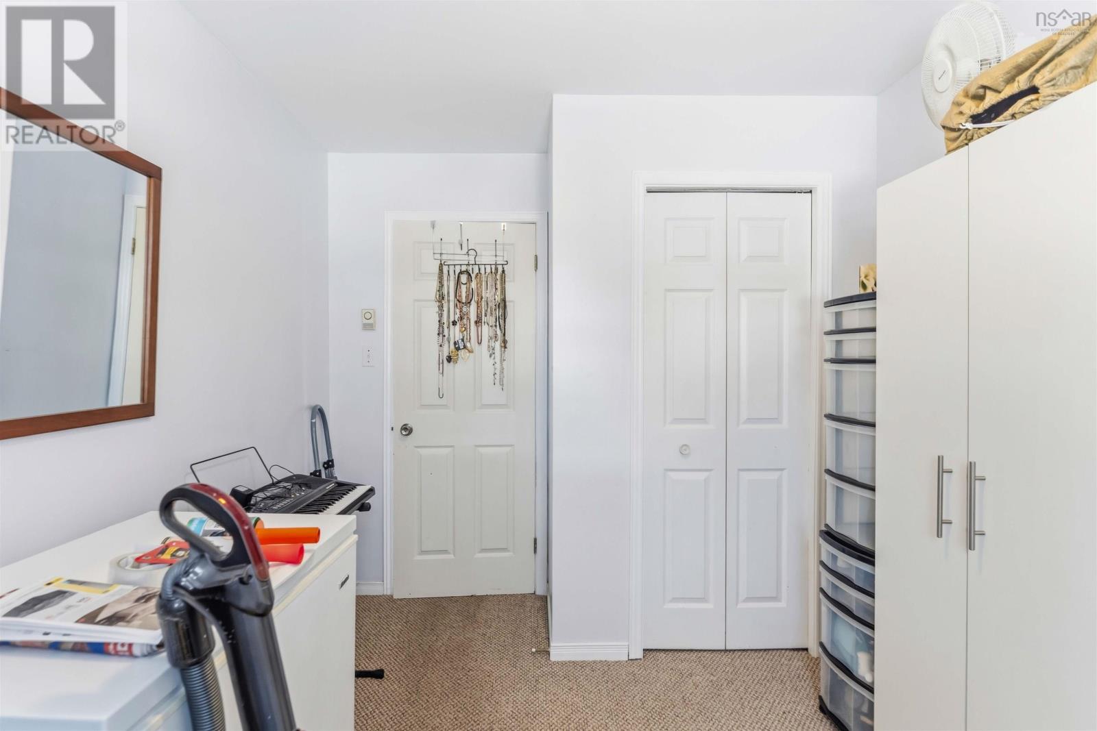 Property 44 of 47 of 15 Sherry Avenue