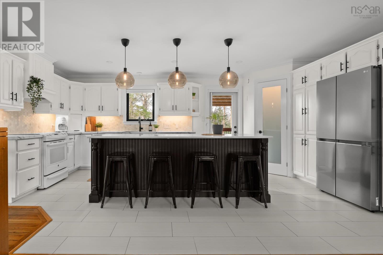 40 Merganser Avenue - 9