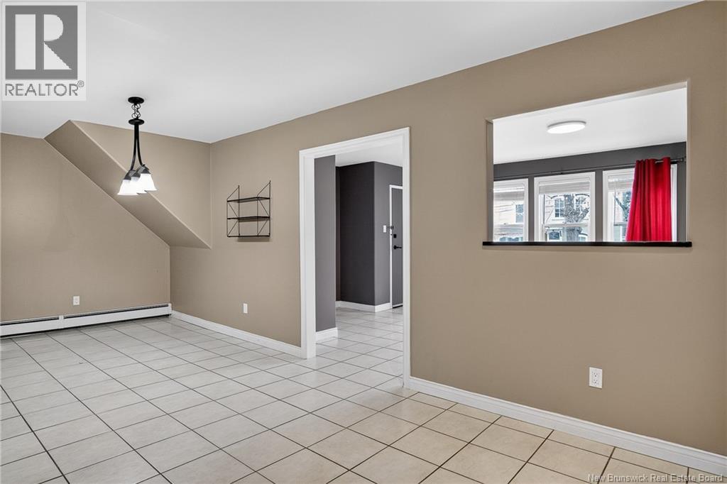 #1 211 King St East - 12