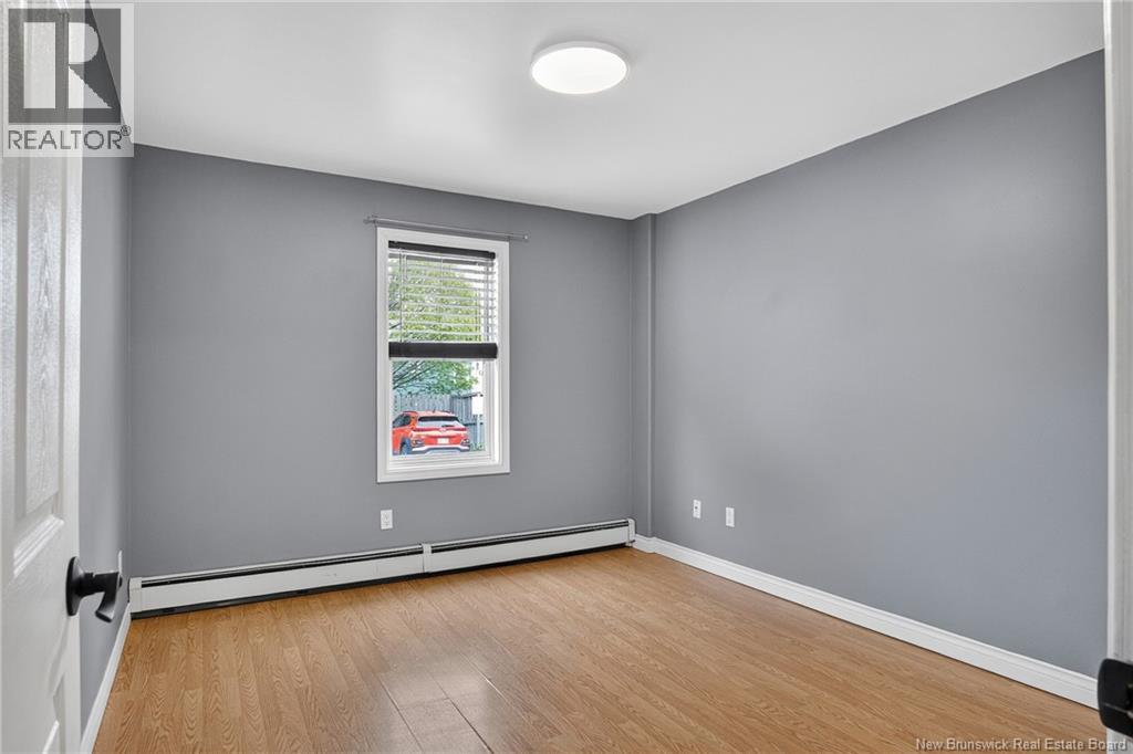 #1 211 King St East - 18
