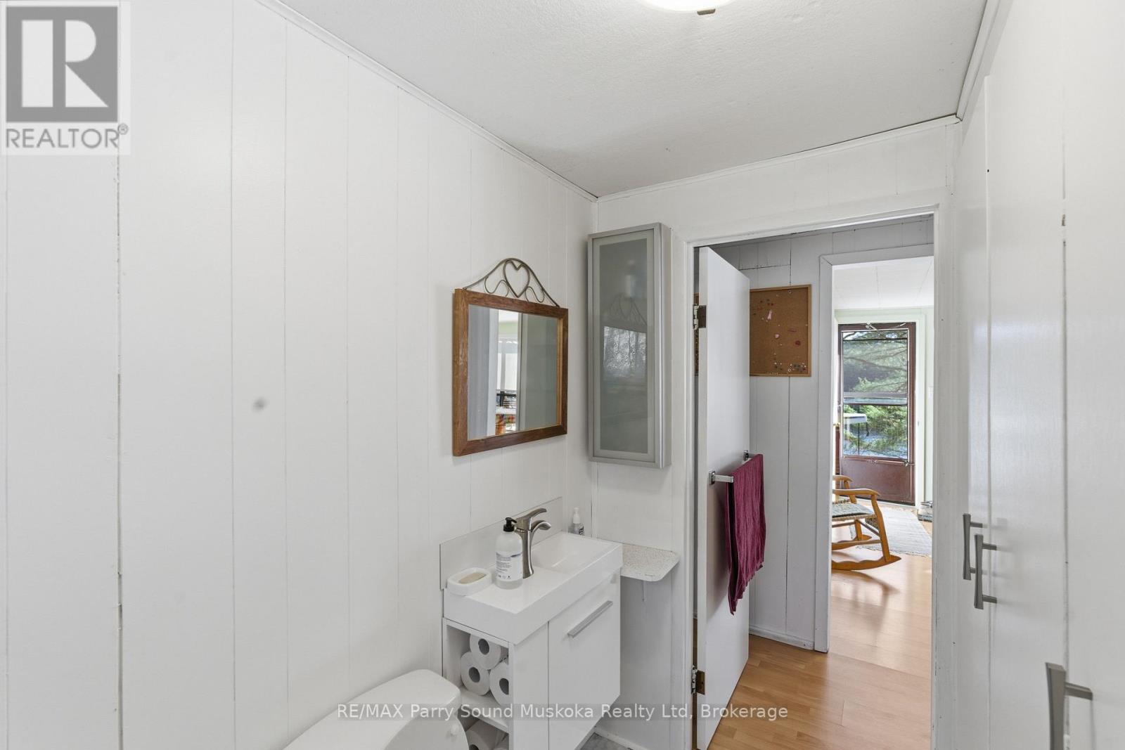 275 SALMON LAKE ROAD - 26