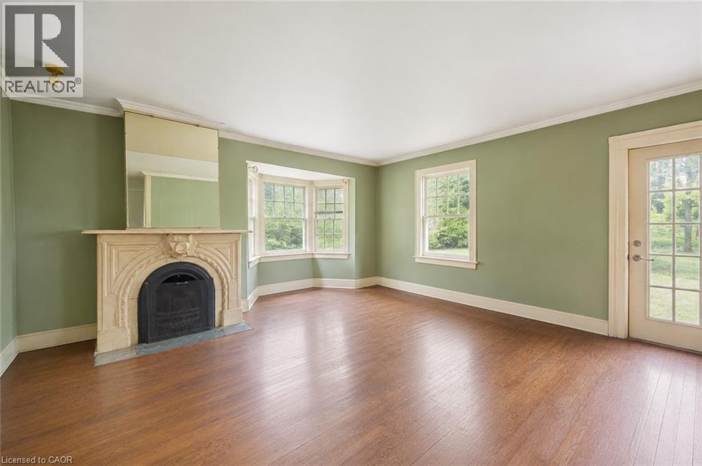 36 ELGIN Street E - 17
