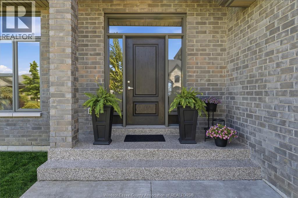 946 WESTWOOD, Lakeshore, Ontario, N8L1G5 — Photo 2