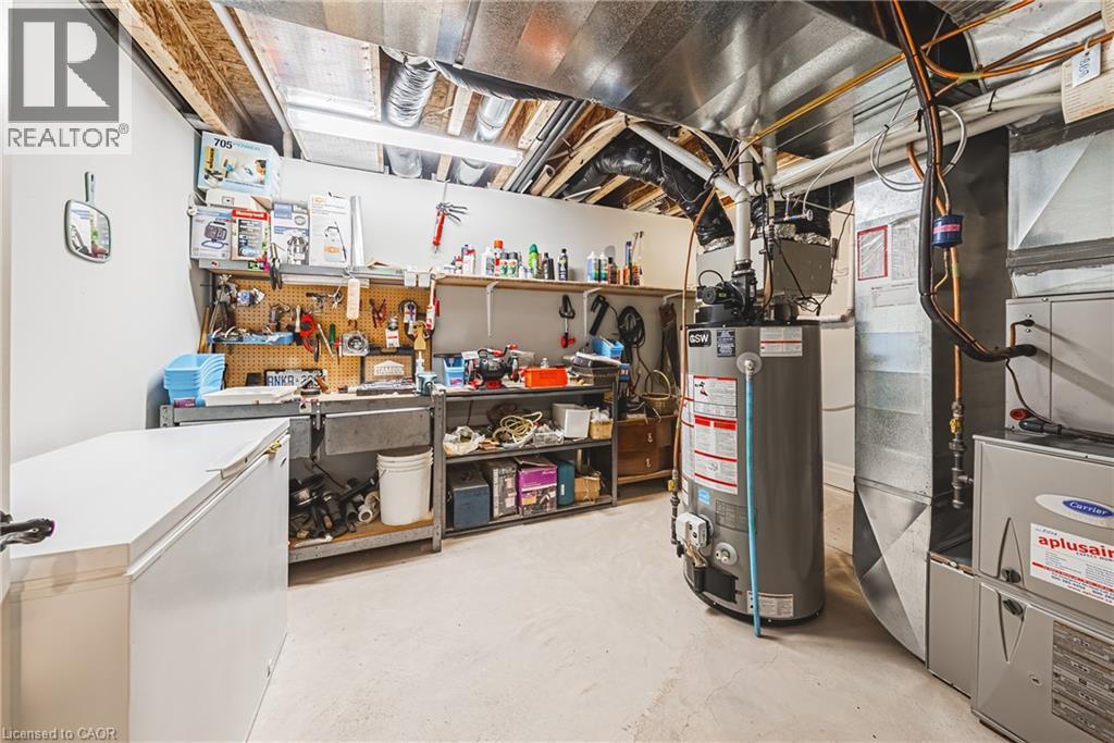 221 GLOVER Road - 39