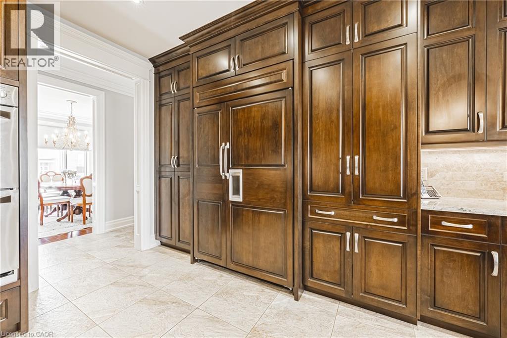 221 GLOVER Road - 19