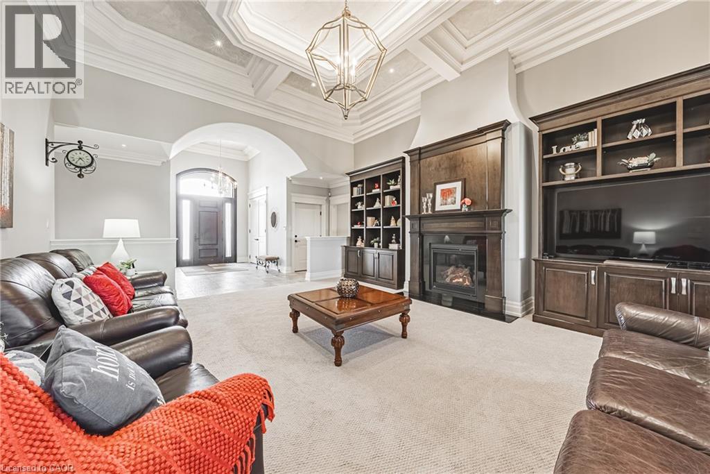 221 GLOVER Road - 9