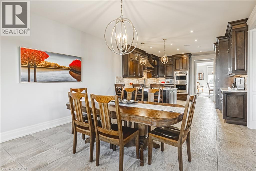221 GLOVER Road - 17