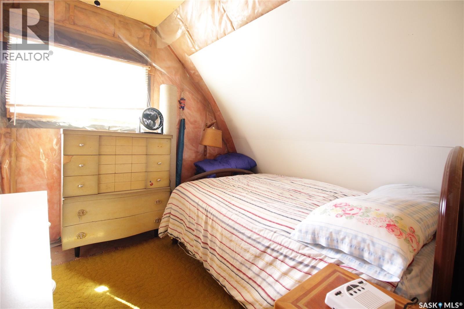 18 Elm AVENUE - 13