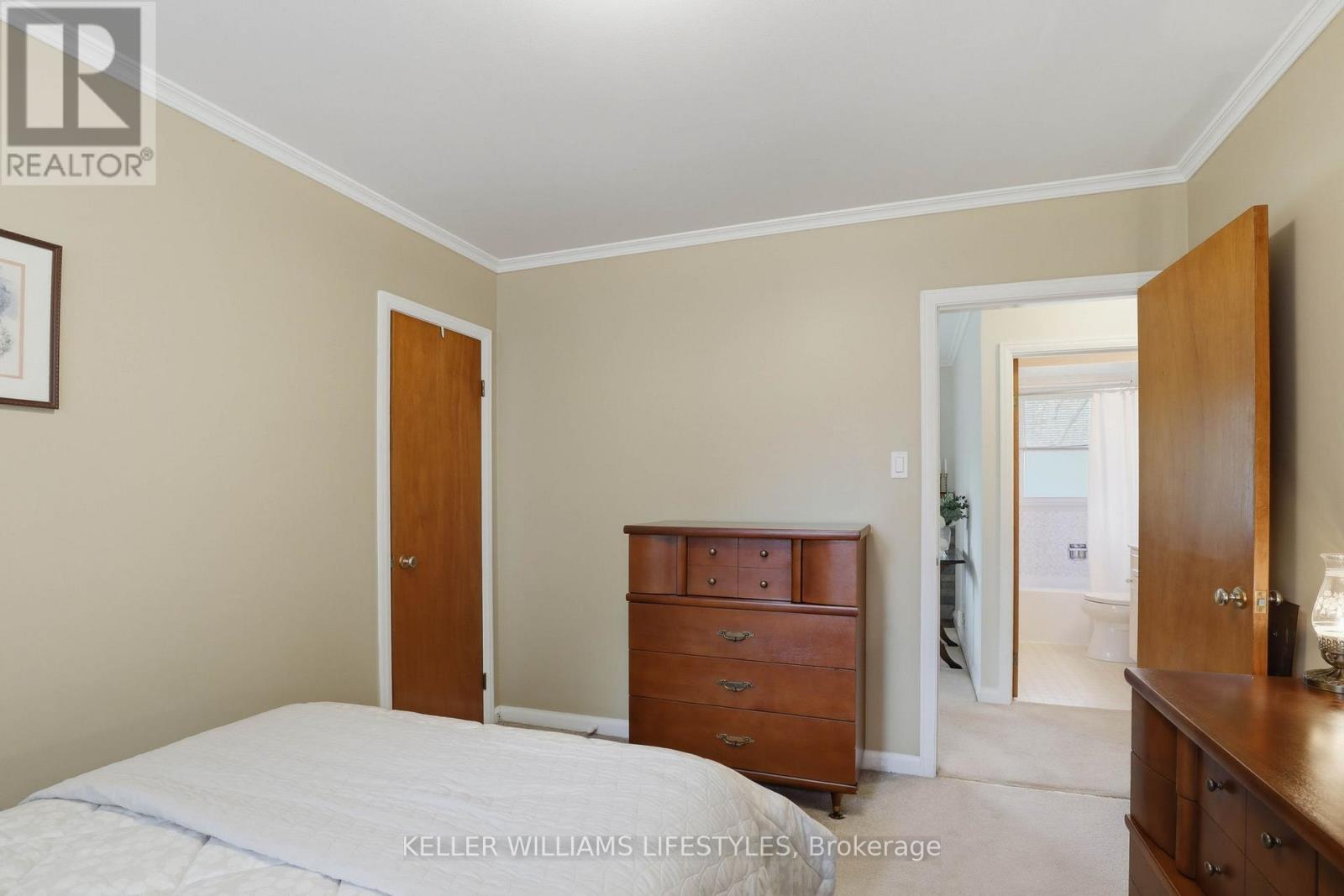 543 ELMDALE AVENUE - 19