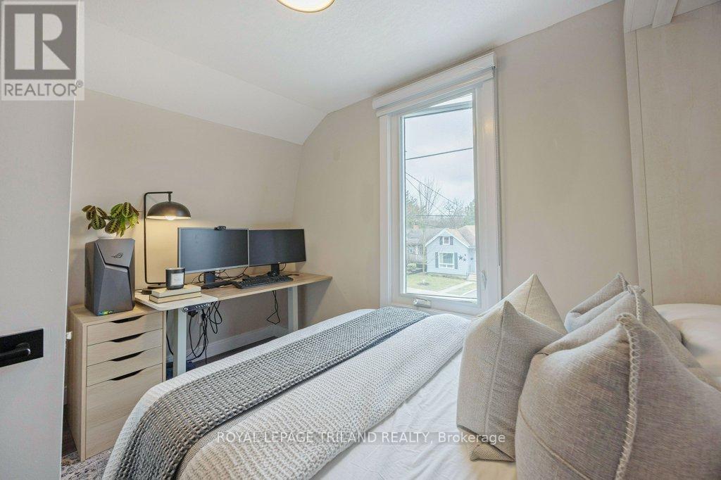 88 BRISCOE STREET E - 30