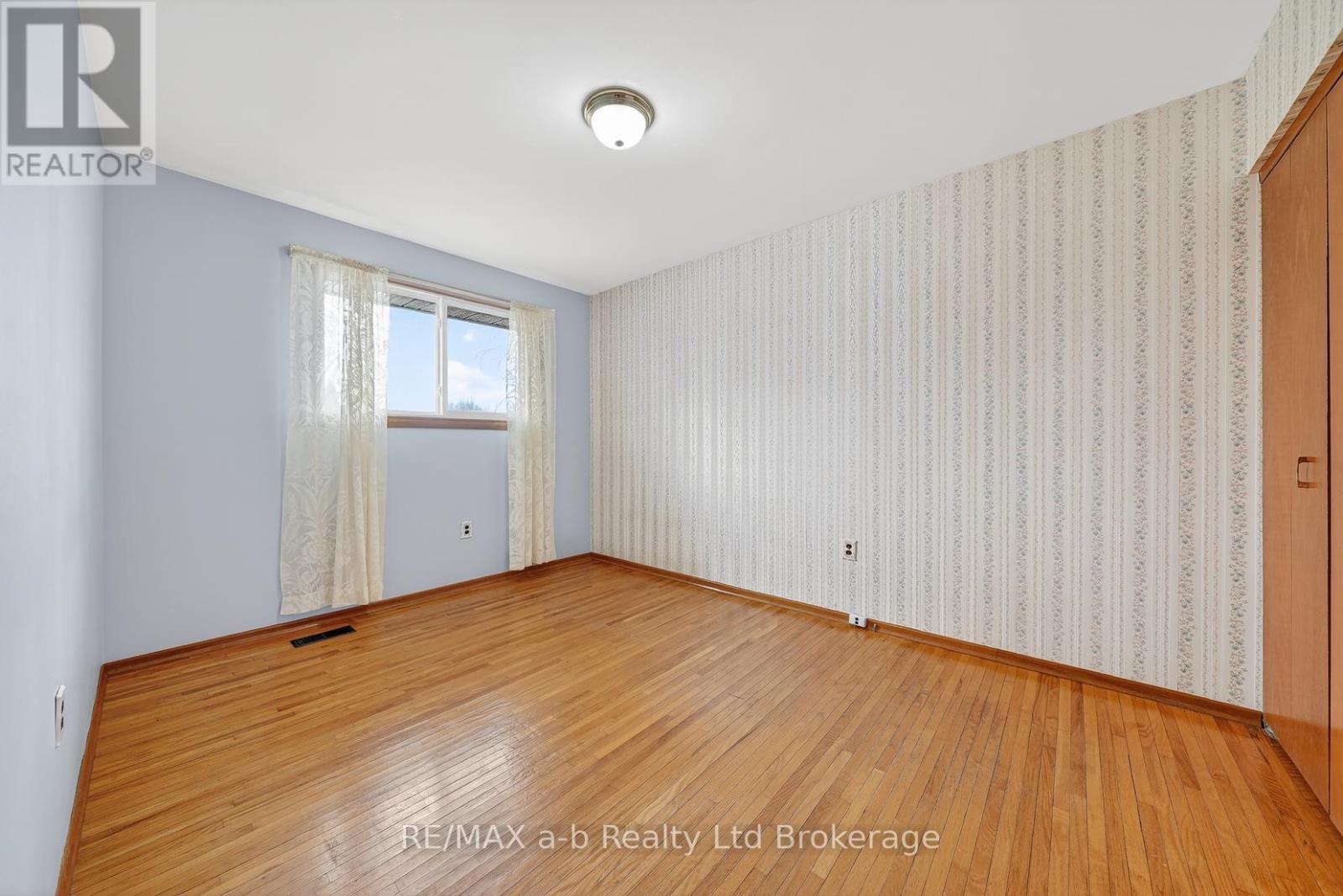42 PRINCESS PARK ROAD - 22