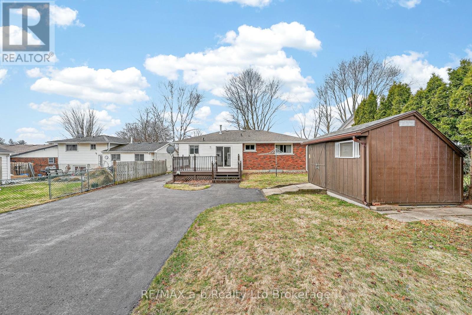 42 PRINCESS PARK ROAD - 40