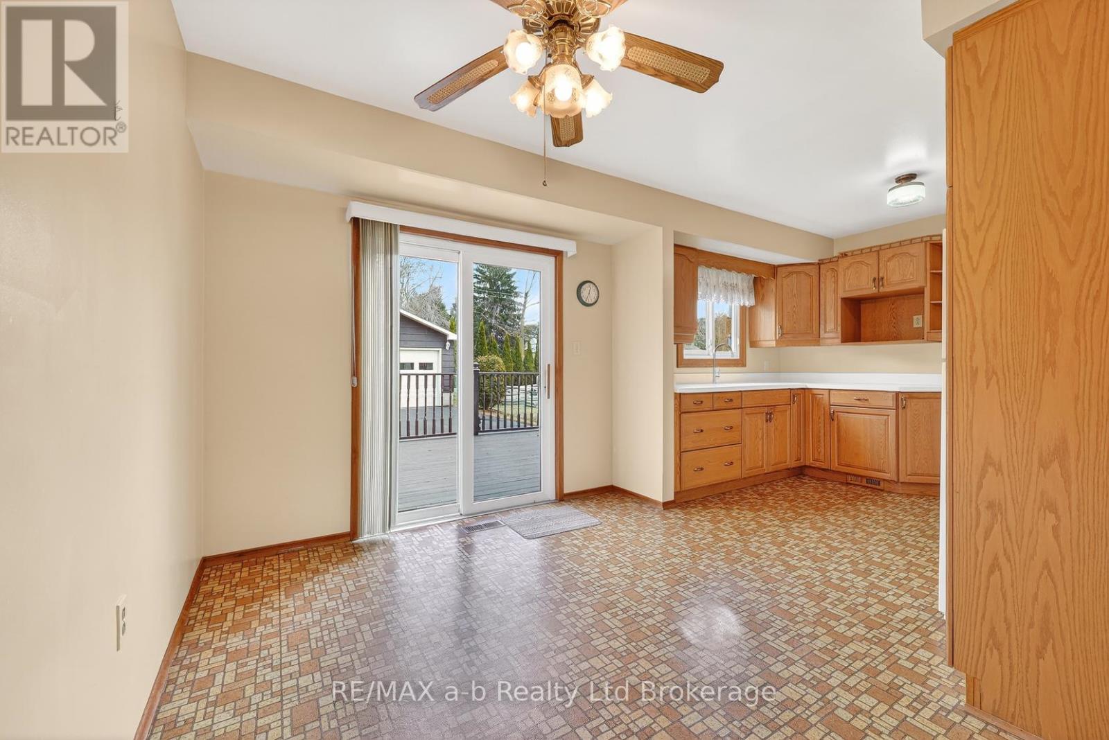 42 PRINCESS PARK ROAD - 7