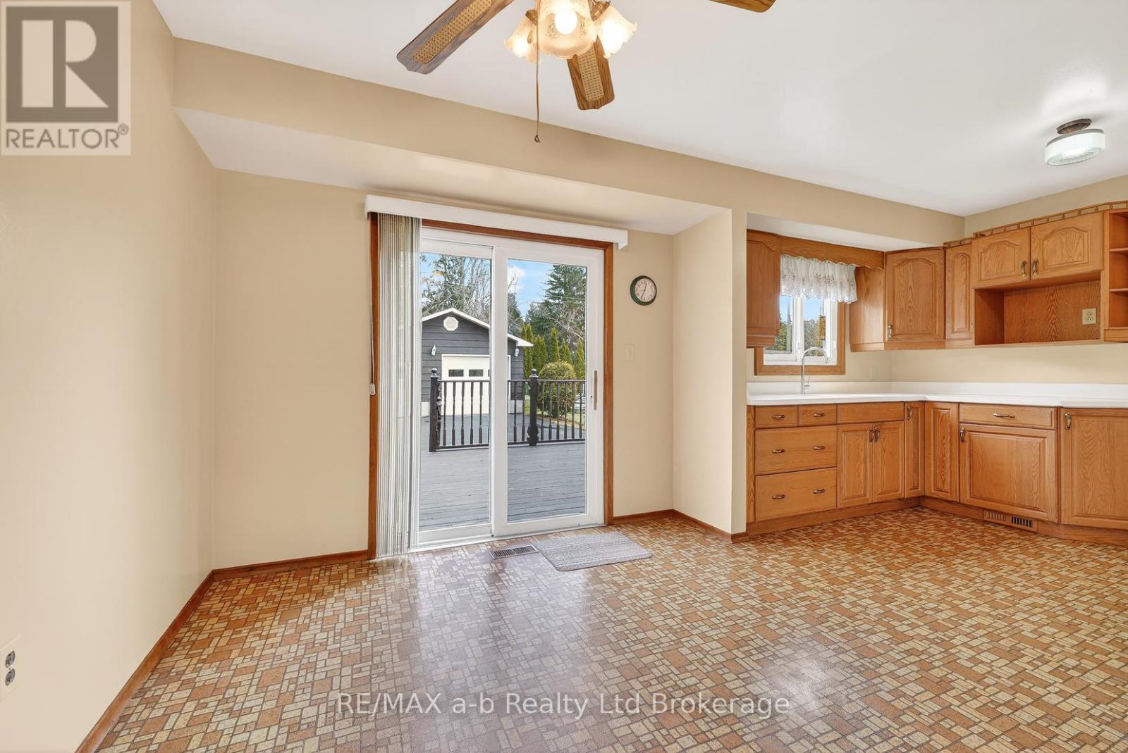 42 PRINCESS PARK ROAD - 8