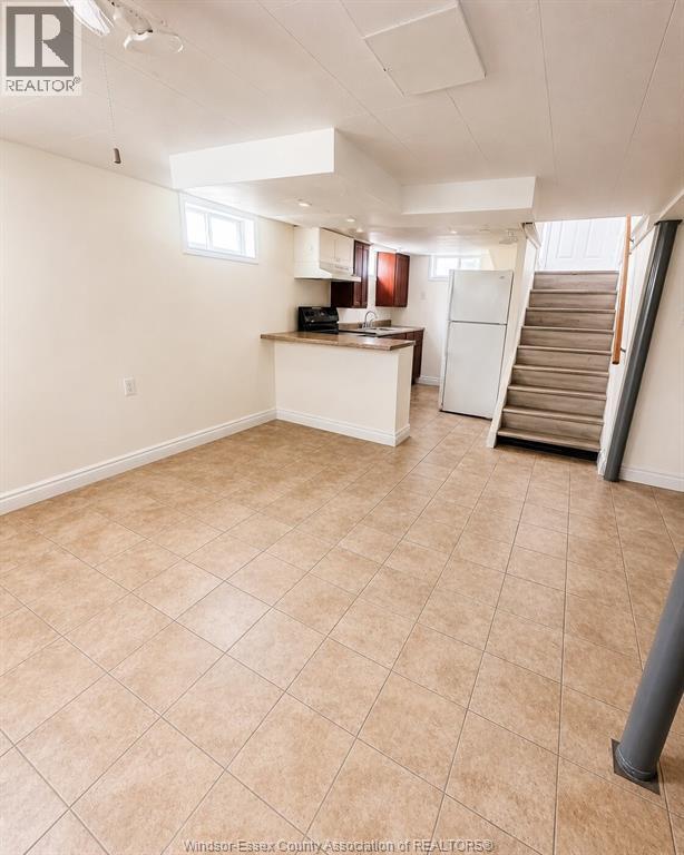 1435 HICKORY, Windsor, Ontario, N8Y3S8 — Photo 2