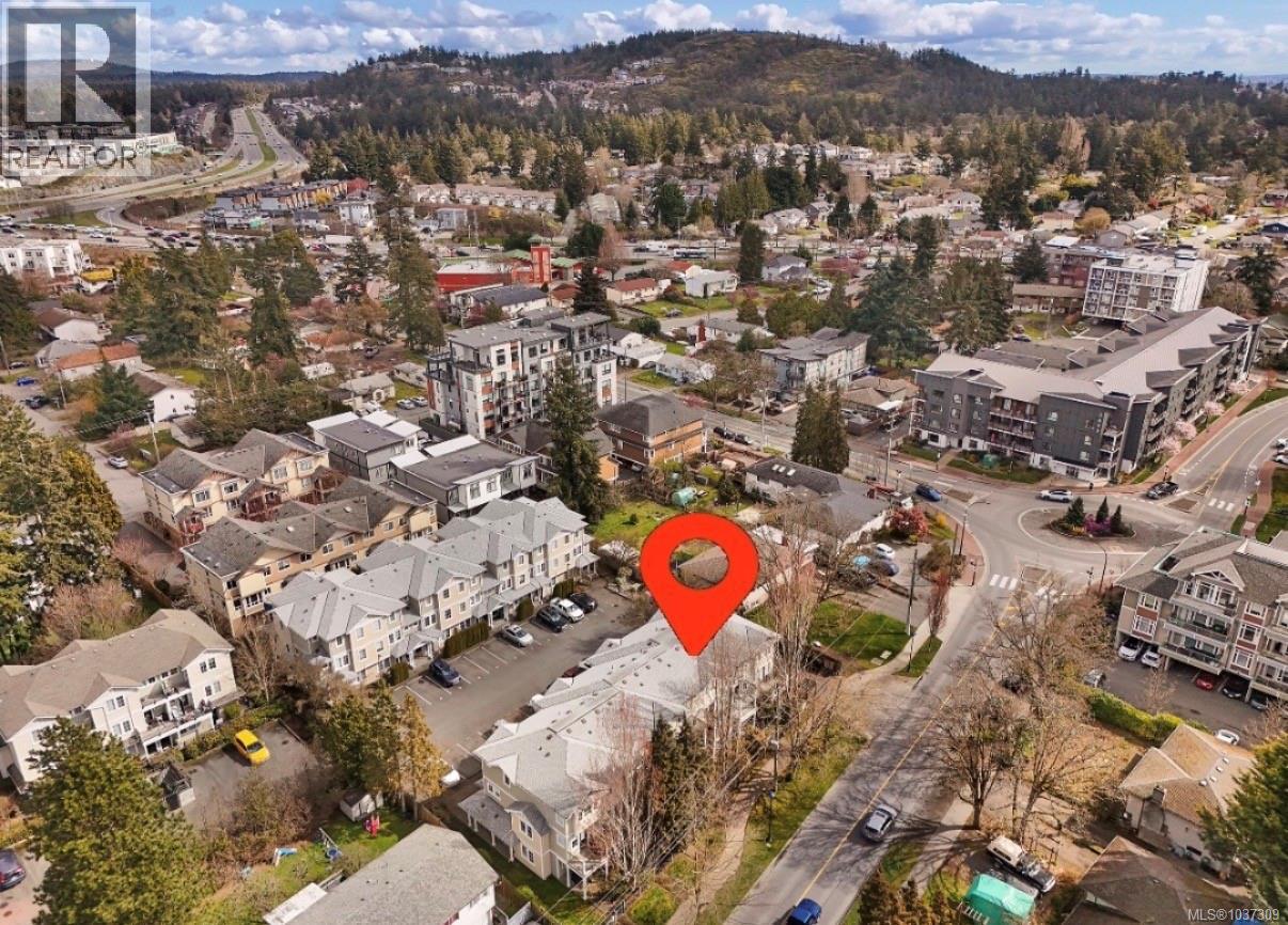 #103 820 Brock Ave - 33