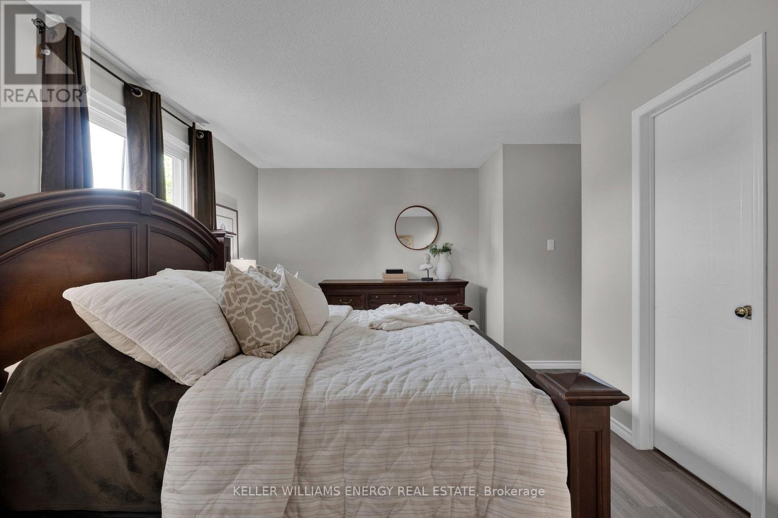 6 MCAULIFFE STREET - 34