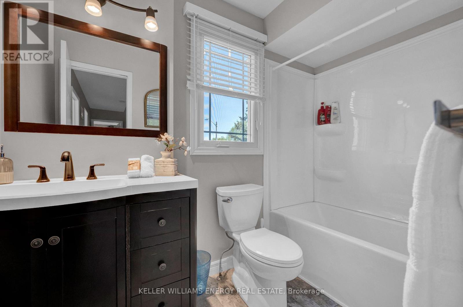 6 MCAULIFFE STREET - 41