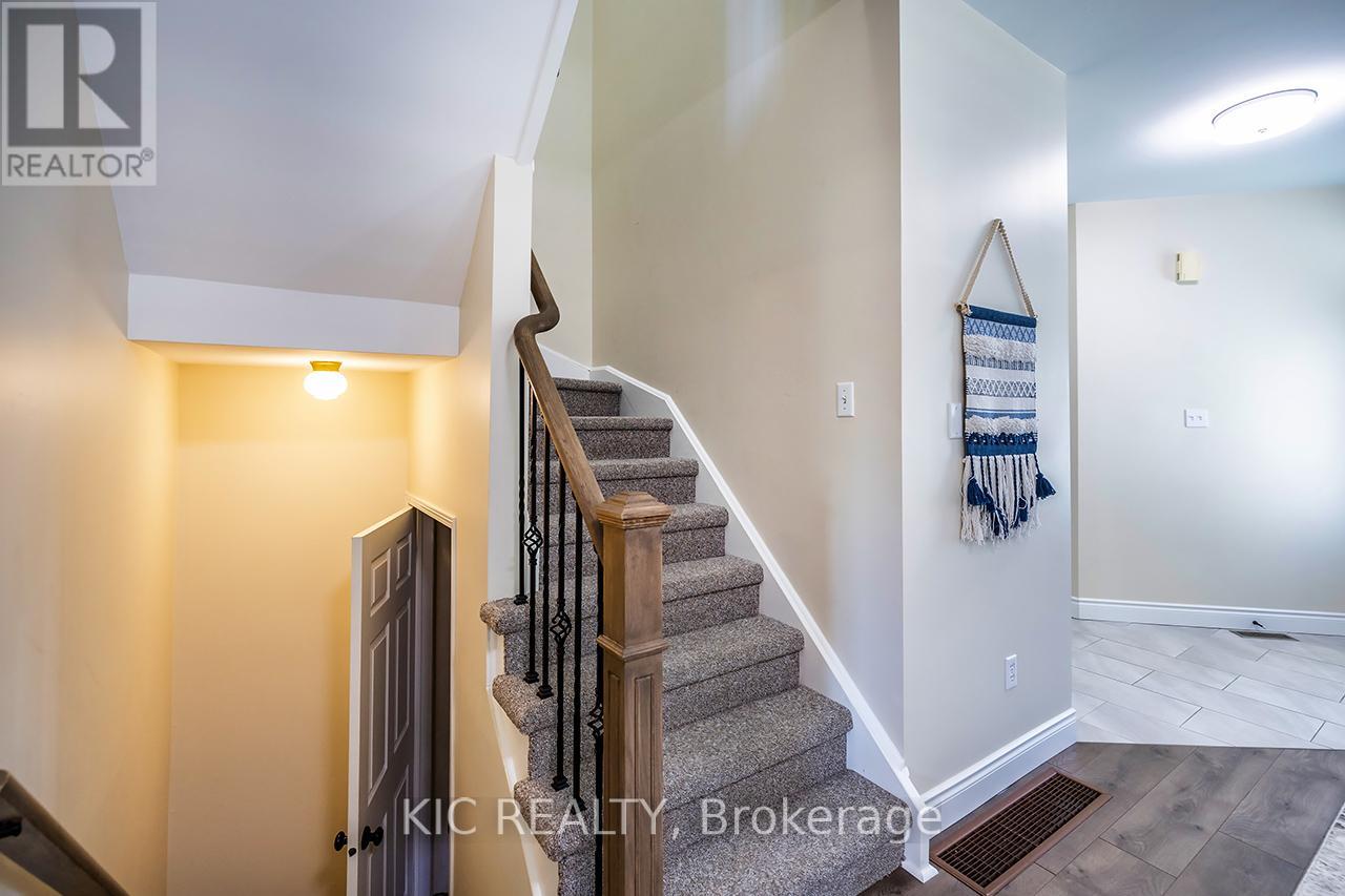 141 WALLER STREET - 10