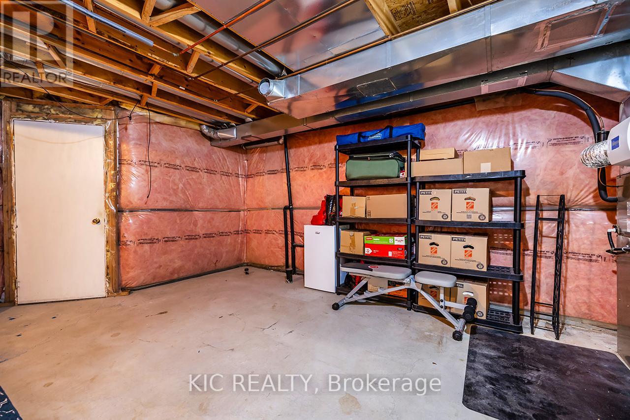 141 WALLER STREET - 36