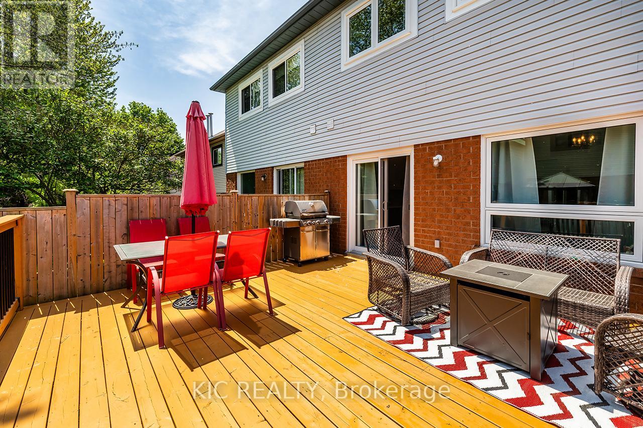 141 WALLER STREET - 40