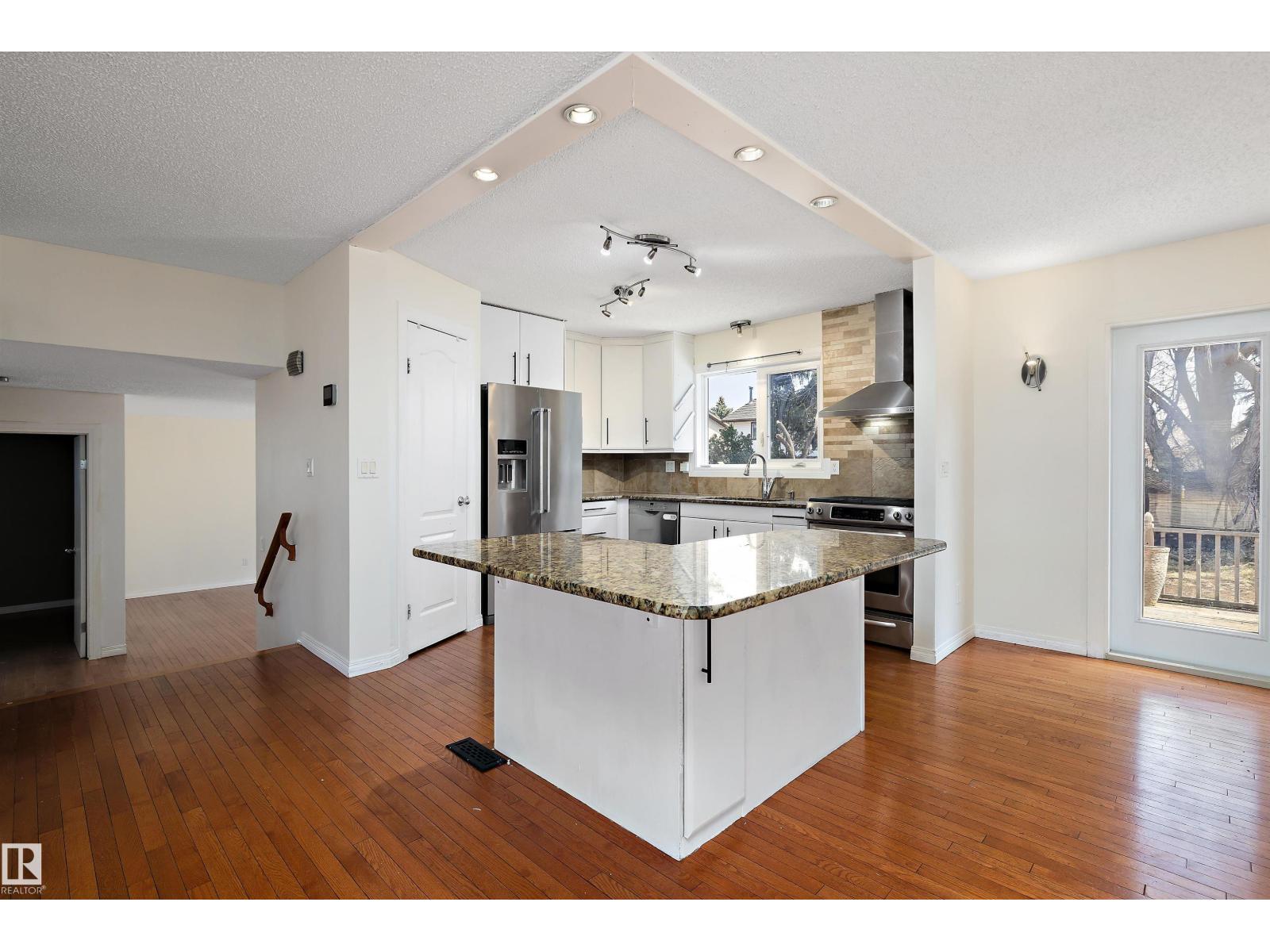 115 WALKER RD NW - 12