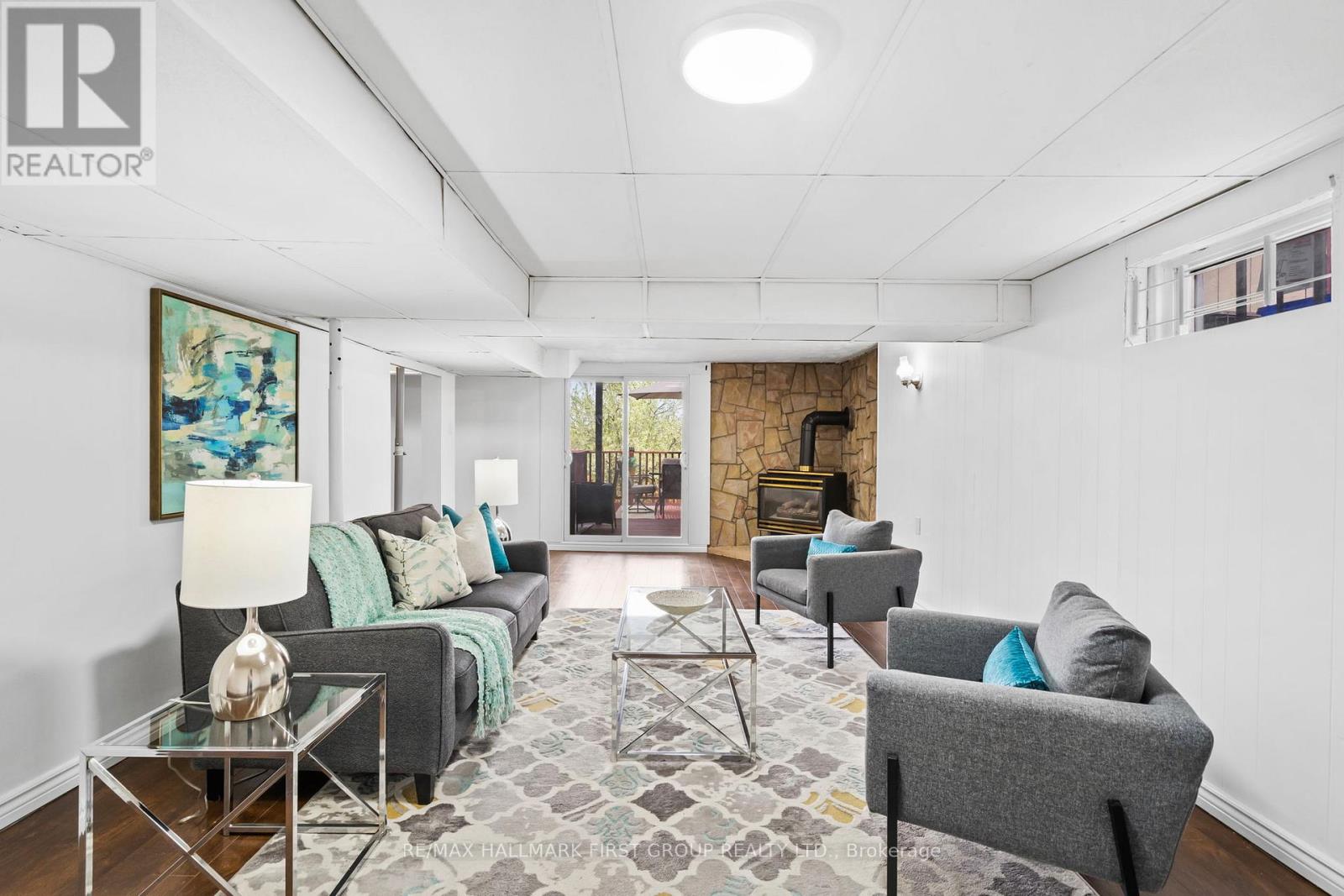 428 DEAN AVENUE - 31
