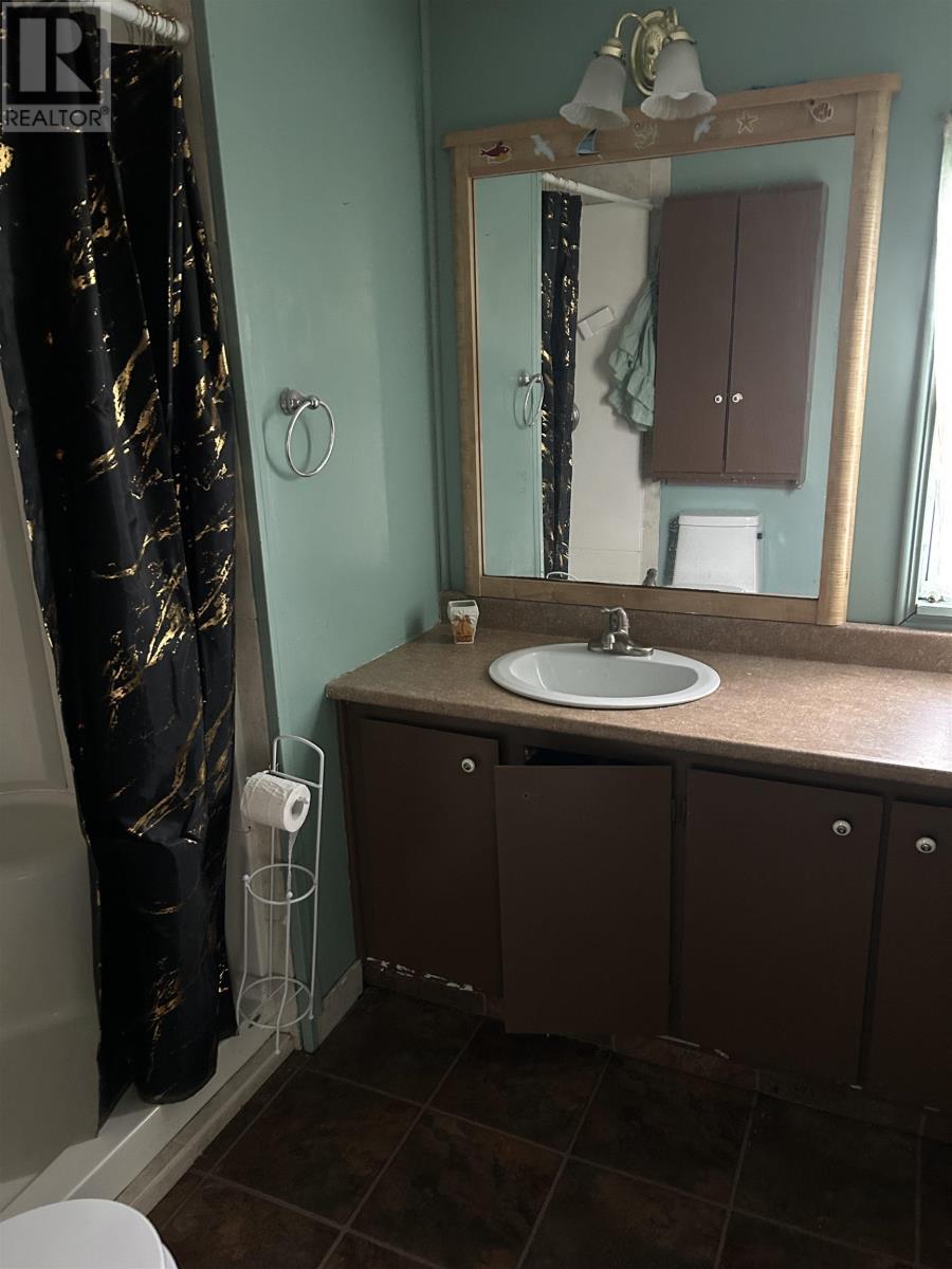 2145 Strathcona Road - 23