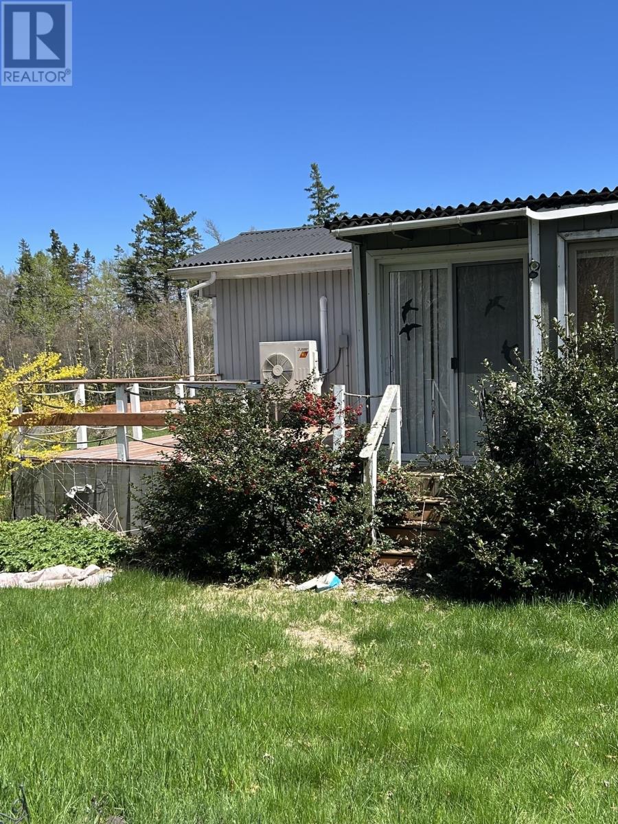 2145 Strathcona Road - 8