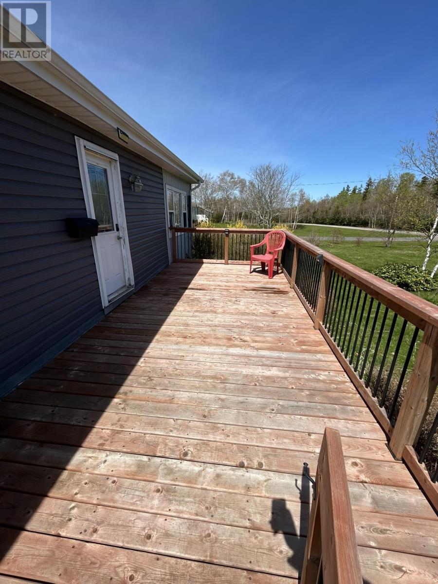 2145 Strathcona Road - 9