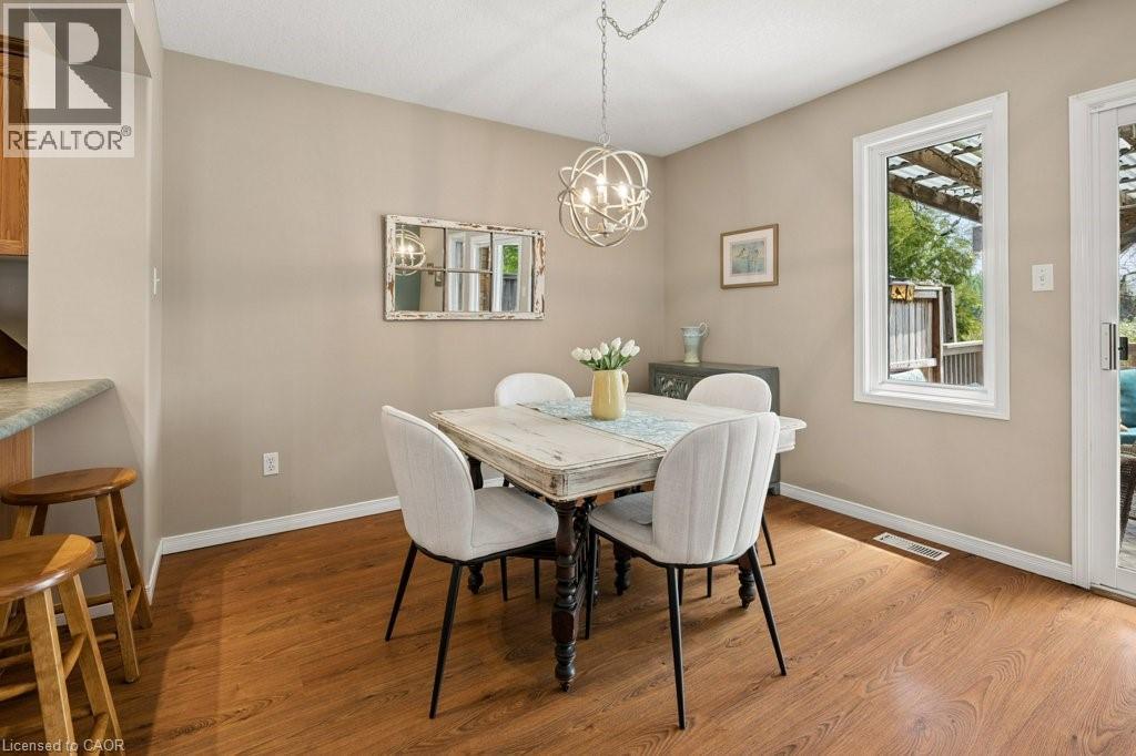 76 STIEFELMEYER Crescent, Baden, Ontario, N3A2L2 — Photo 5