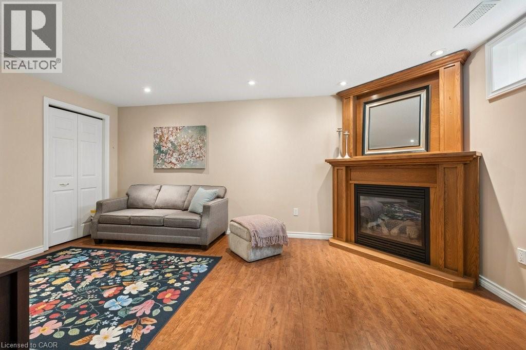 76 STIEFELMEYER Crescent, Baden, Ontario, N3A2L2 — Photo 25