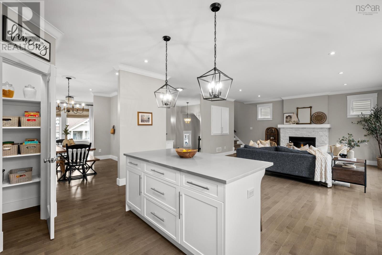 53 Hollyhock Way - 11