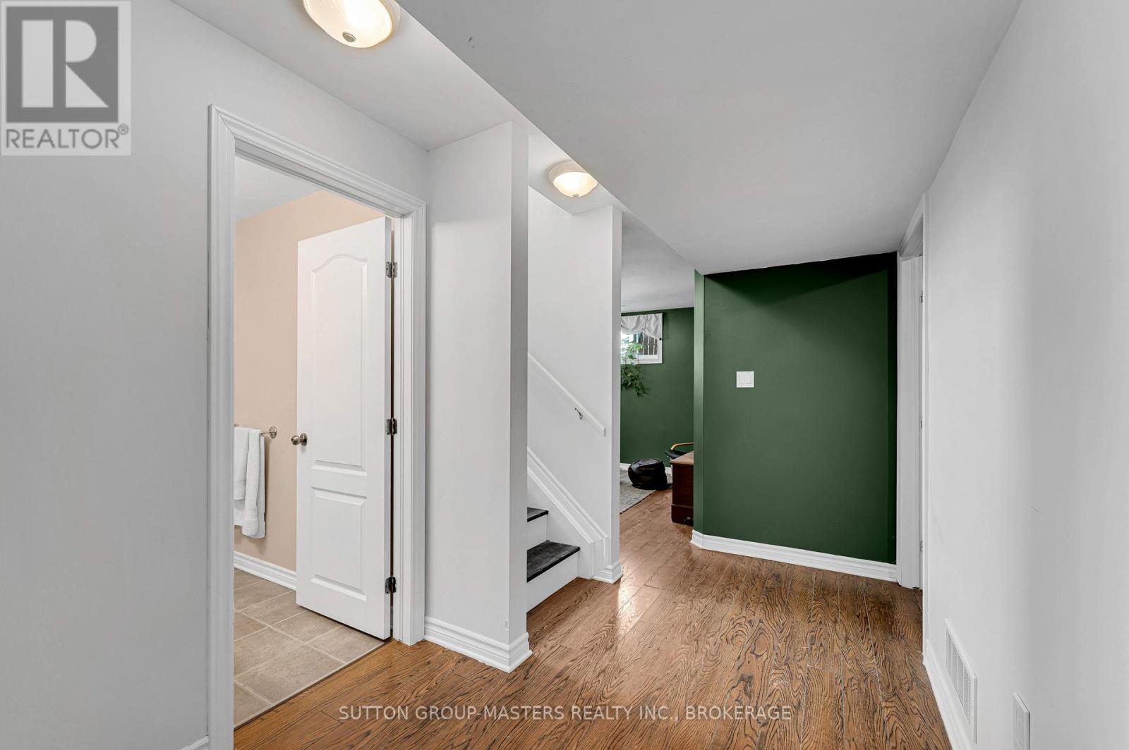 484 NELSON STREET - 19