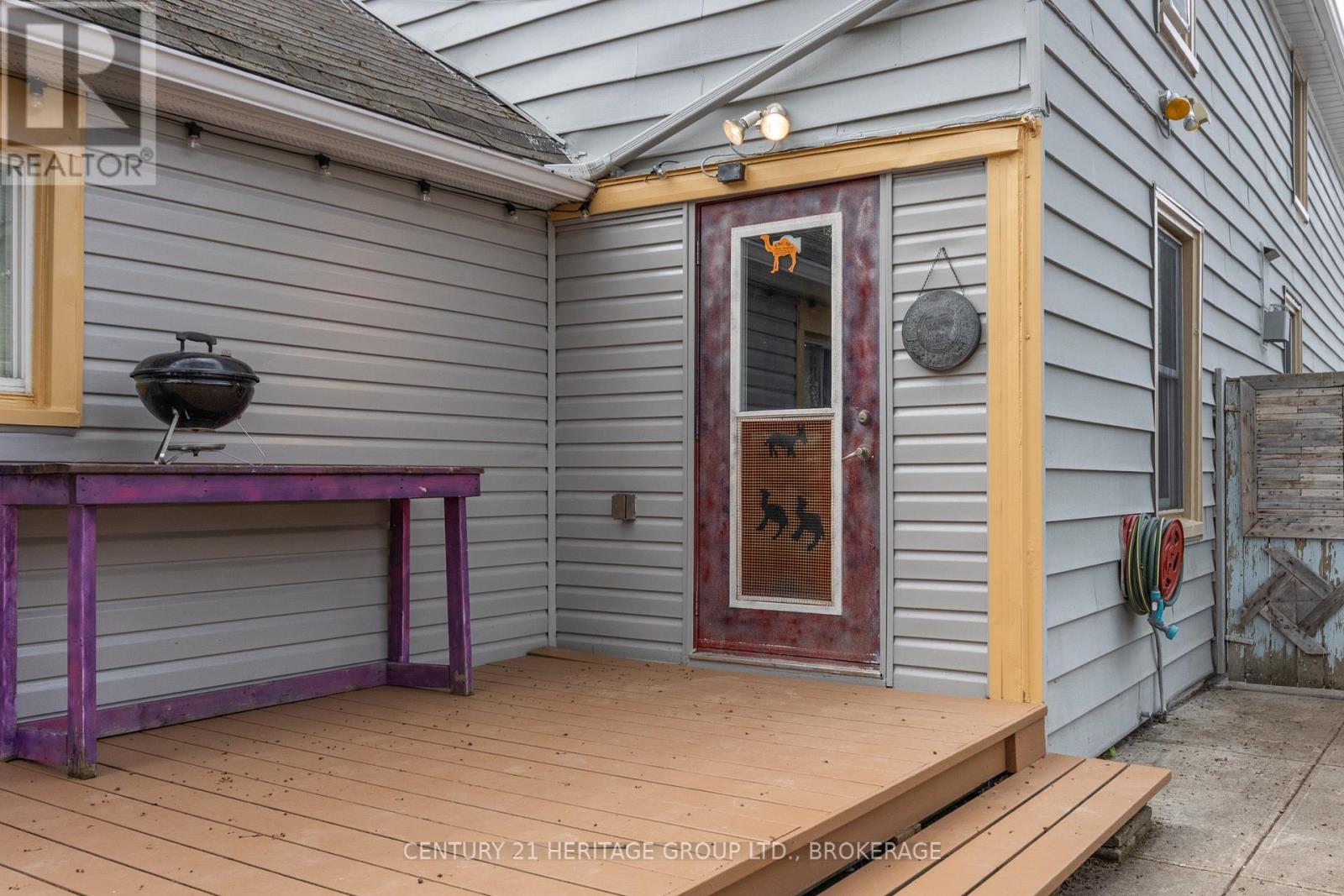 126 CHARLES STREET - 19