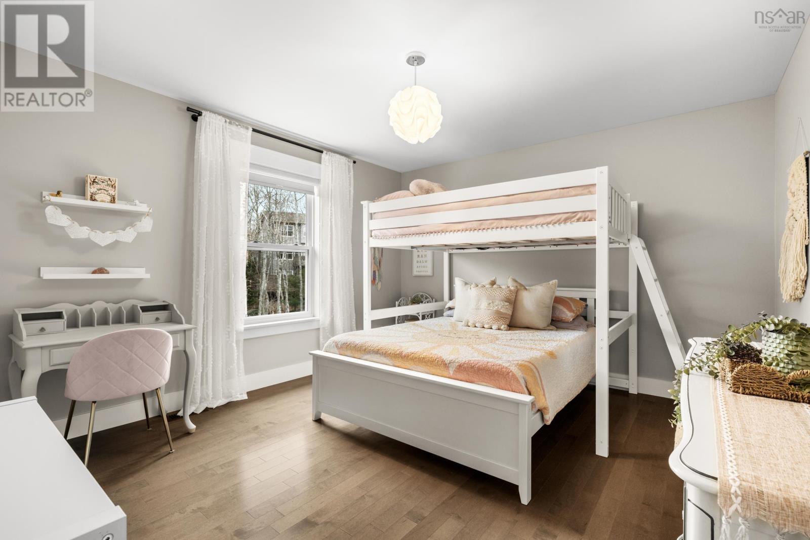 53 Hollyhock Way - 31