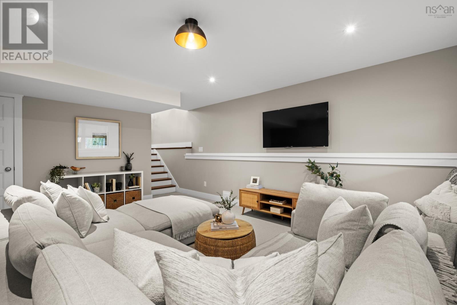 53 Hollyhock Way - 33